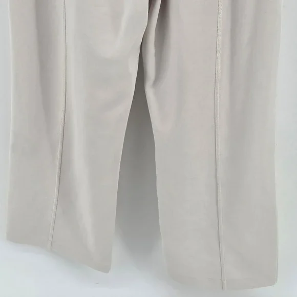 Lululemon LW6BZXS Softstreme High-Rise Straight-Leg Short Crop Pant Ivory Size 6 - Picture 8 of 12